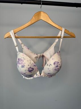 Victoria's Secret Cream and Lavender Floral Push-Up Bra